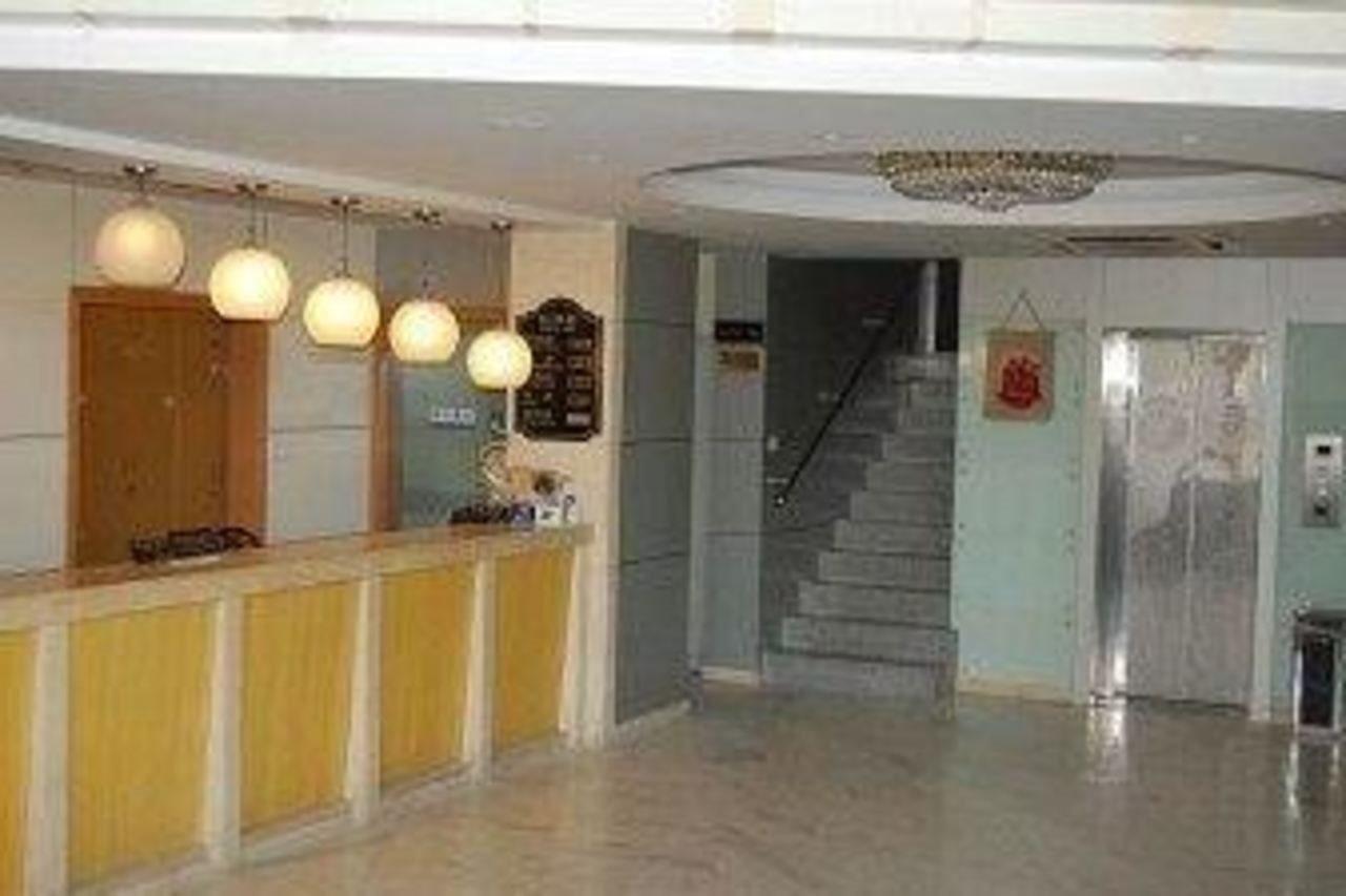 Lakeside Holiday Inn Şanghay Dış mekan fotoğraf