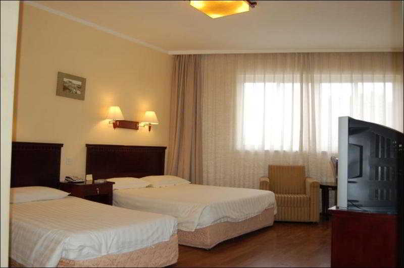 Lakeside Holiday Inn Şanghay Dış mekan fotoğraf