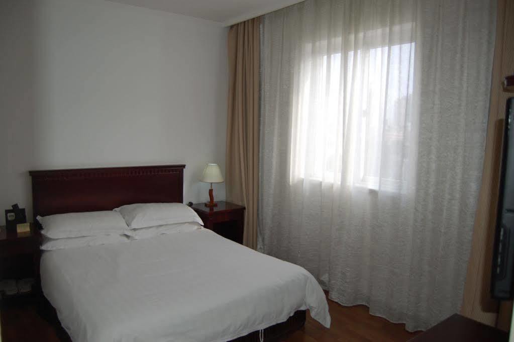 Lakeside Holiday Inn Şanghay Dış mekan fotoğraf