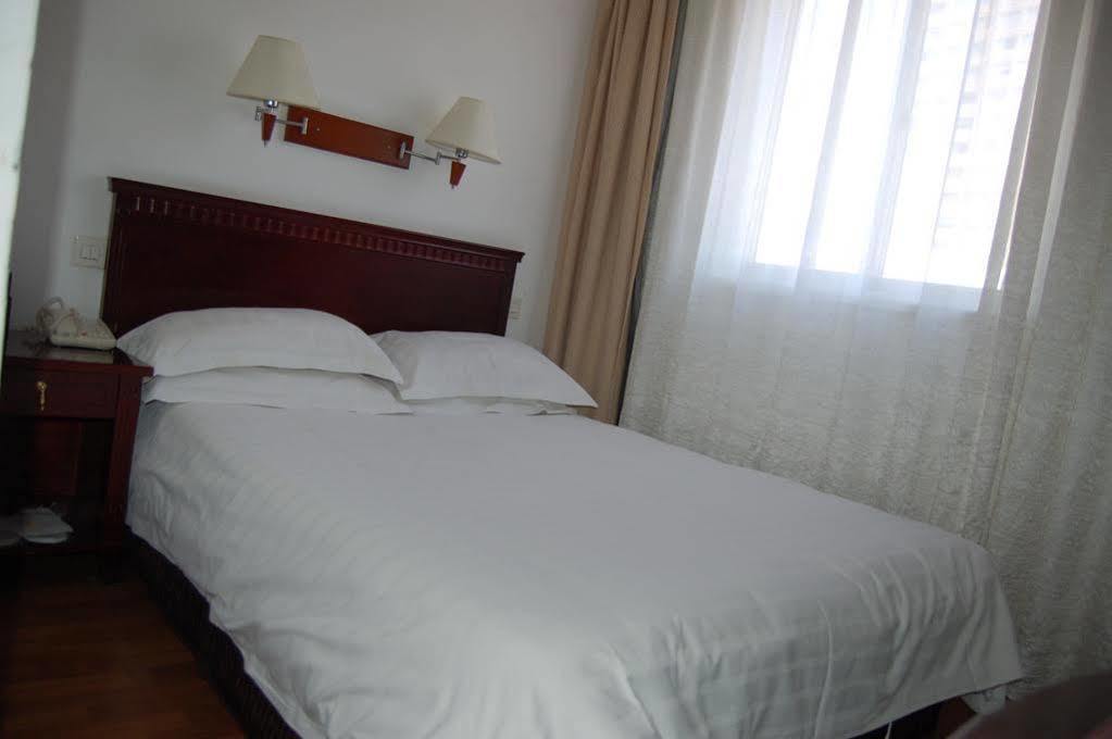 Lakeside Holiday Inn Şanghay Dış mekan fotoğraf